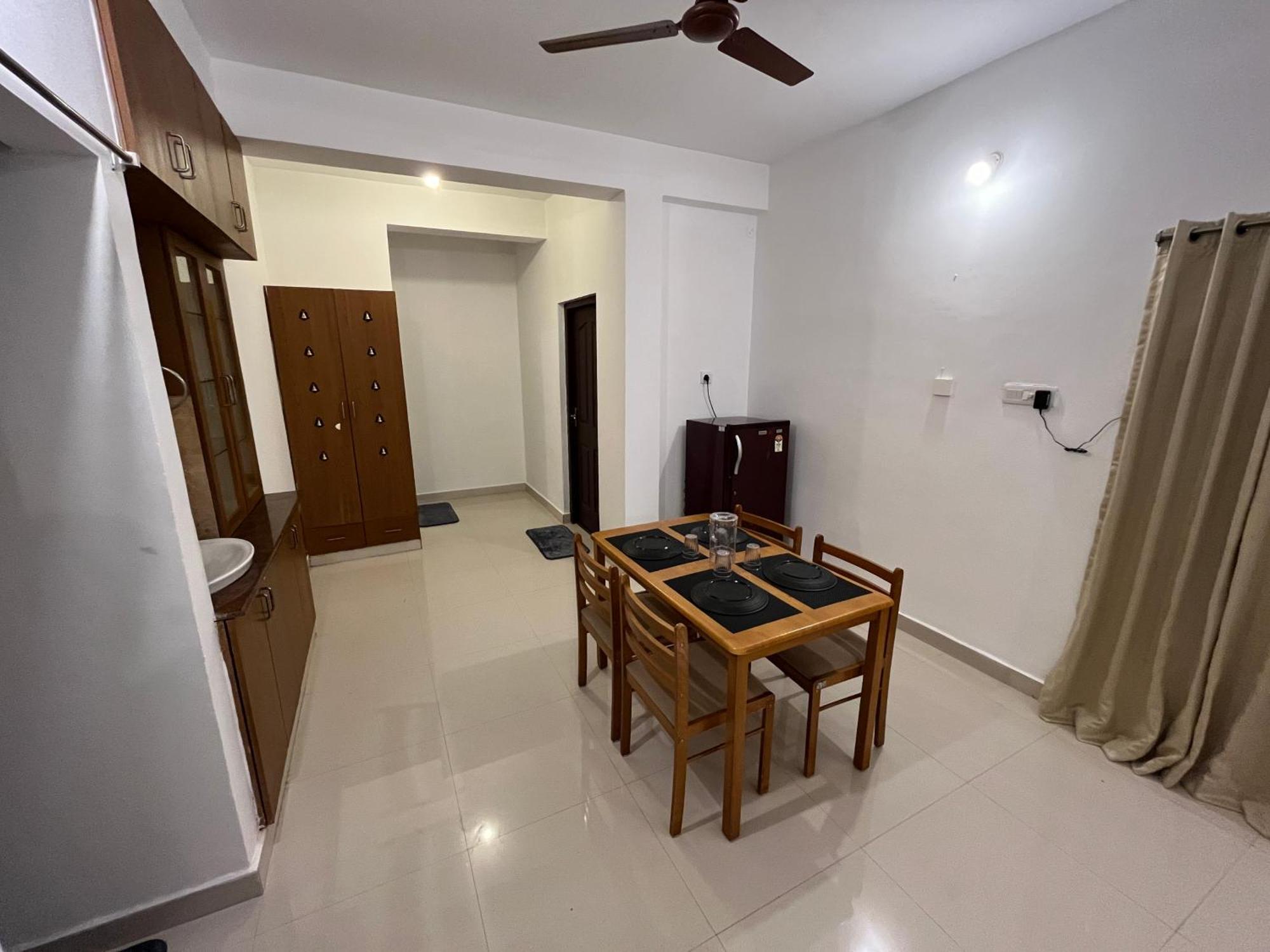 טירונלוולי Prince Home Stay מראה חיצוני תמונה